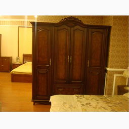 淺析渥爾夫歐式實木衣柜的設計美學與實用價值