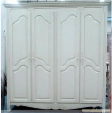 寧波仁杰古董家具 實(shí)木衣柜定制與選購(gòu)全指南